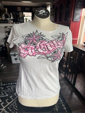Vintage Y2K socal Women’s Tee with Pink Accents -